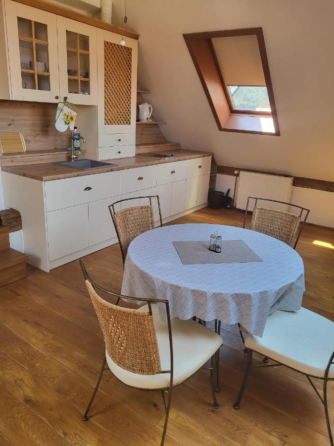Roof Apartment Ztracena Оломоуц Экстерьер фото